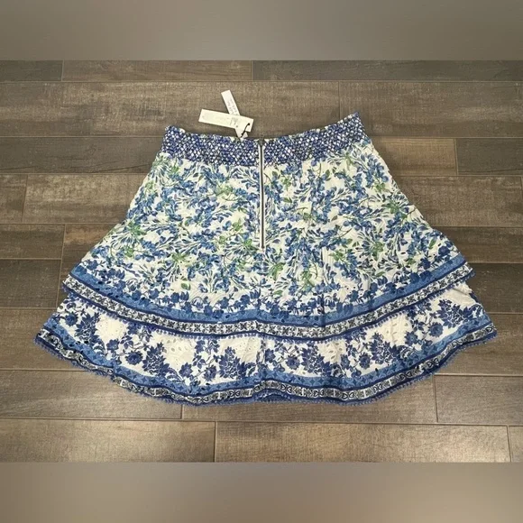 NEW Alice + Olivia Crawford Smocked Mini Skirt - Picture 4 of 15